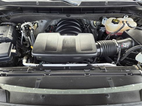 Used 2023 Chevrolet Tahoe Z71 w/ Z71 Off-Road Package image 32