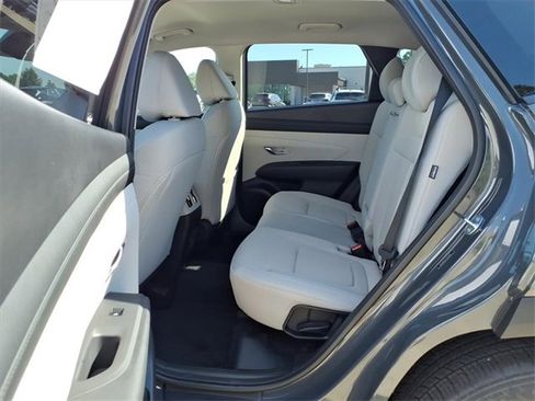 New 2026 Hyundai Tucson SEL image 16