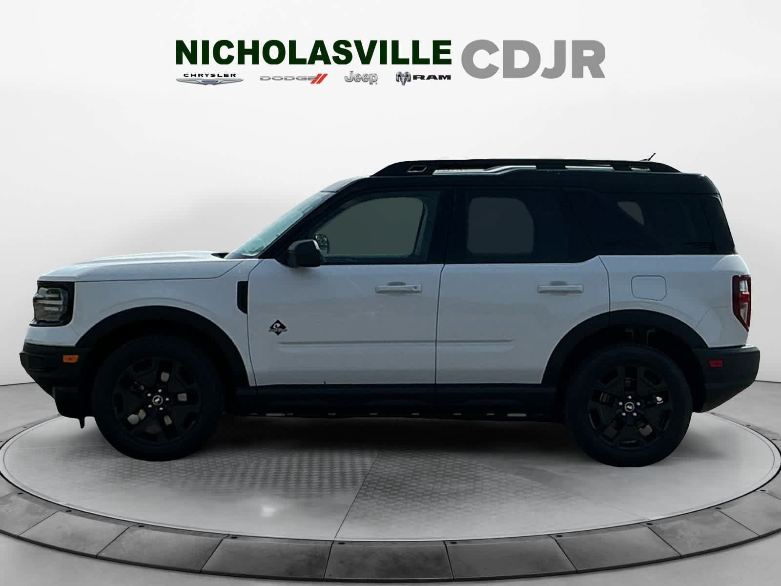 Used 2022 Ford Bronco Sport Outer Banks AWD/4WD image 2