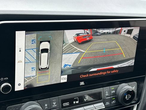 Certified 2024 Toyota Grand Highlander AWD Hybrid image 21