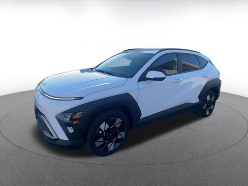 Used 2025 Hyundai Kona SEL image 7