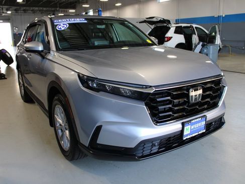 Used 2025 Honda CR-V EX-L image 3