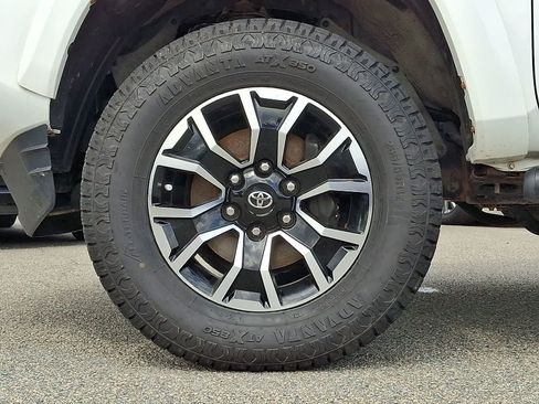 Certified 2023 Toyota Tacoma TRD Sport w/ TRD Premium Sport Package AWD/4WD image 10