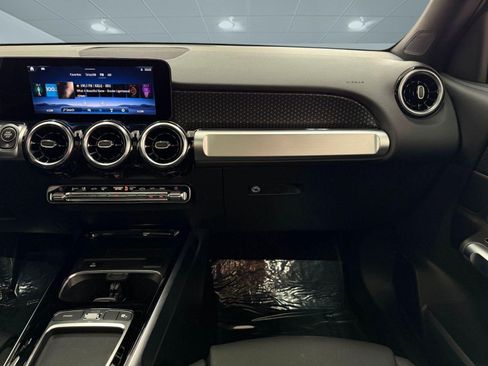 Certified 2026 Mercedes-Benz GLB 250 image 27