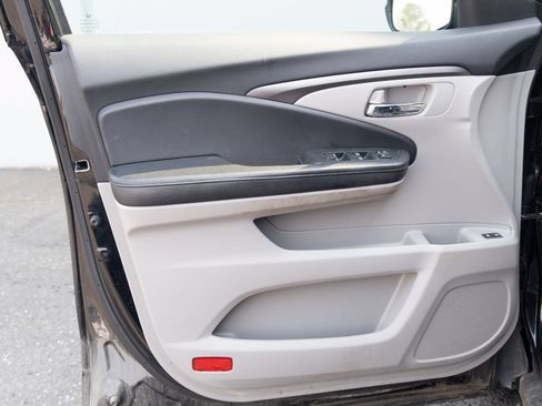 Used 2017 Honda Pilot EX-L image 8