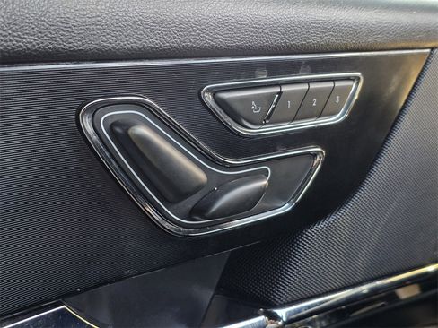 Used 2020 Lincoln Corsair Reserve w/ Rear Removable Package Tray image 24