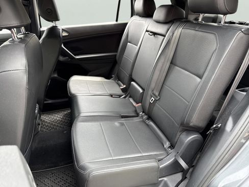 Used 2019 Volkswagen Tiguan SEL FWD image 26