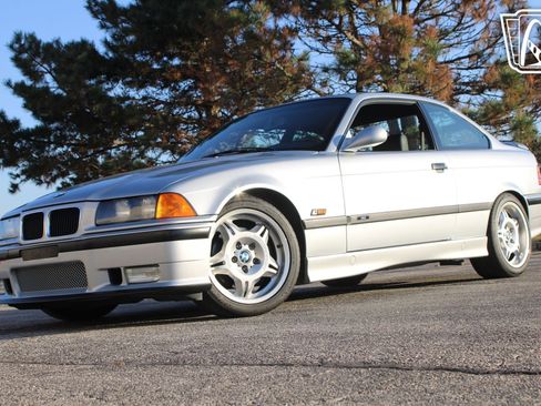 Used 1995 BMW M3 Coupe image 4