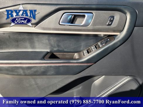 Certified 2025 Ford Explorer ST-Line w/ ST-Line Street Pack AWD/4WD image 16