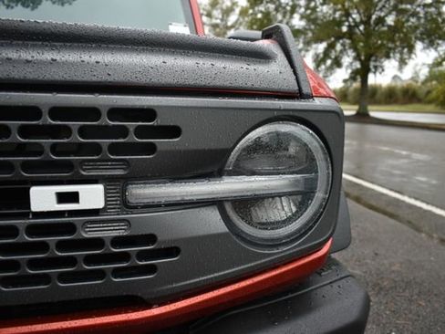 Used 2022 Ford Bronco Badlands image 10