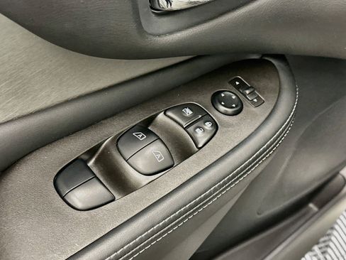 Used 2023 Nissan Murano SV w/ SV Midnight Edition Package AWD/4WD image 15