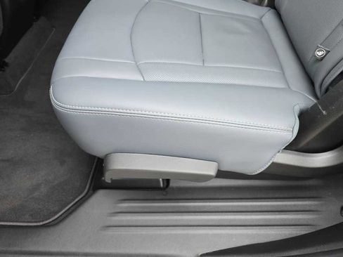 Used 2023 Buick Enclave Premium w/ Experience Buick Package image 28