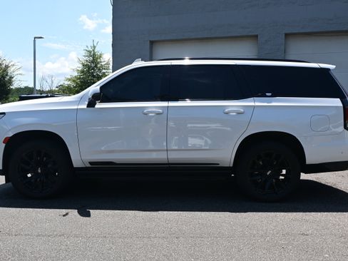Used 2023 Cadillac Escalade Sport w/ LPO, ONYX Package AWD/4WD image 6