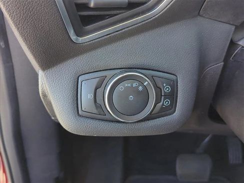 Used 2013 Ford C-MAX SEL image 16