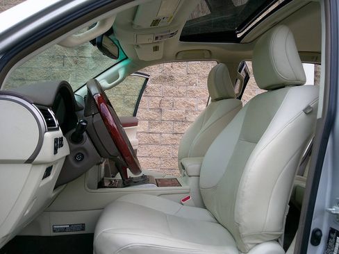 Used 2013 Lexus GX 460 Premium AWD/4WD image 9