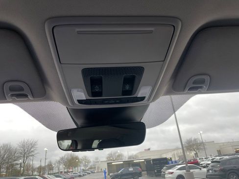 Certified 2025 Honda Pilot Touring image 16