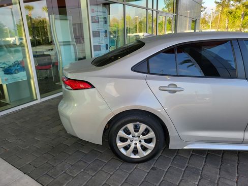 Certified 2023 Toyota Corolla LE image 6