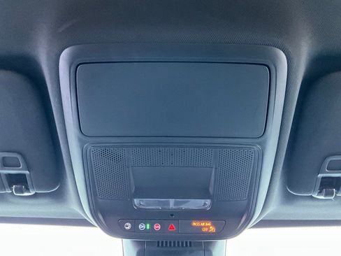 Used 2025 Chevrolet Equinox LT image 16