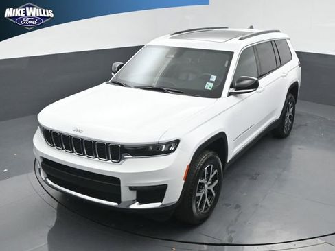 Used 2025 Jeep Grand Cherokee L Limited w/ Trailer Tow Package image 11