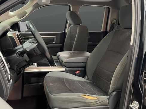 Used 2015 RAM 1500 Big Horn AWD/4WD image 9