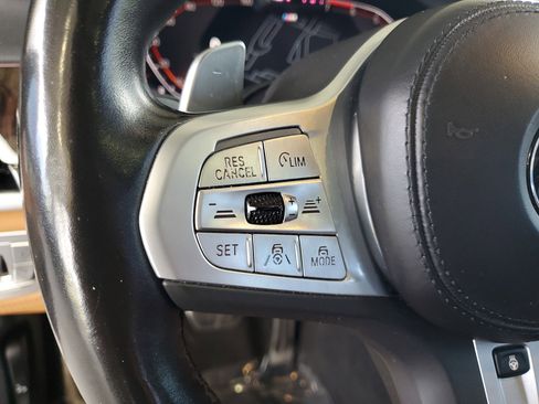 Used 2022 BMW 750i xDrive w/ M Sport Package AWD/4WD image 24