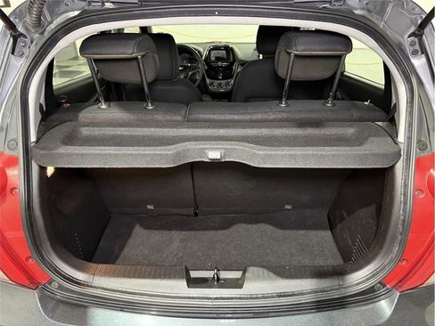 Used 2021 Chevrolet Spark LT image 21