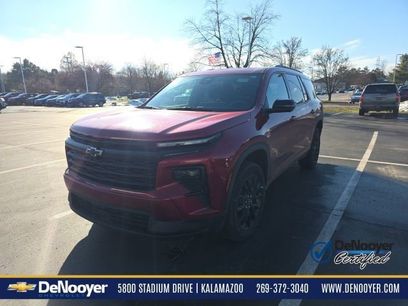 Used 2024 Chevrolet Traverse LT w/ Midnight/Sport Edition