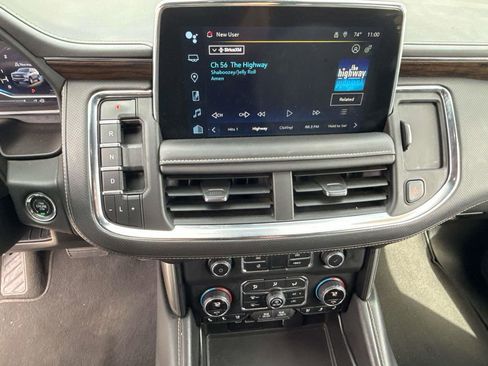 Used 2023 Chevrolet Suburban Premier image 14