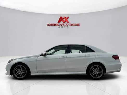 Used 2015 Mercedes-Benz E 400 4MATIC Sedan image 2