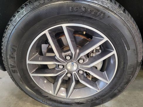 Used 2018 Jeep Grand Cherokee Limited w/ Trailer Tow Group IV AWD/4WD image 31