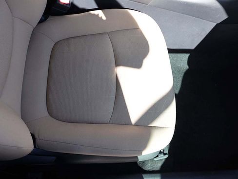 Used 2019 Toyota RAV4 XLE w/ Convenience Package image 27