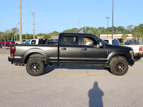 Used 2022 Ford F350 Platinum w/ Tremor Off-Road Package image 12