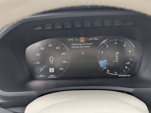 Used 2020 Volvo XC90 T5 Momentum FWD image 13