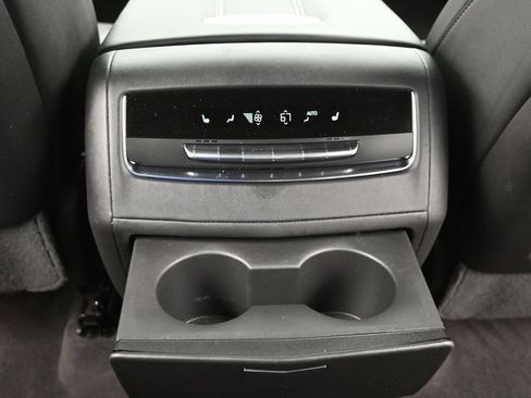 Used 2024 Cadillac Escalade ESV Premium Luxury AWD/4WD image 20