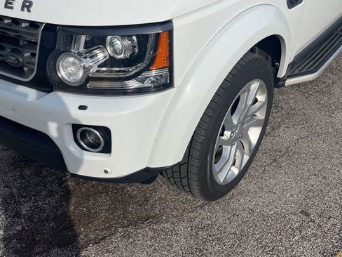 Used 2016 Land Rover LR4 HSE AWD/4WD image 3