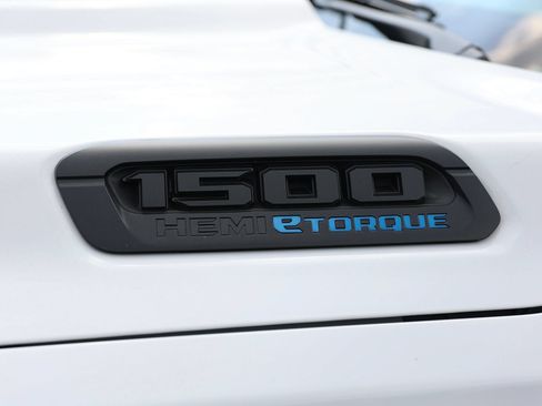 Used 2023 RAM 1500 Big Horn AWD/4WD image 10