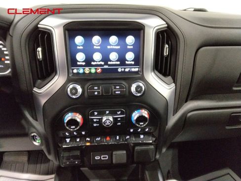 Used 2022 GMC Sierra 2500 SLT w/ SLT Convenience Package image 16