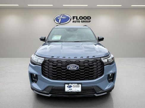 New 2027 Ford Explorer ST-Line w/ Premium Package AWD/4WD image 2