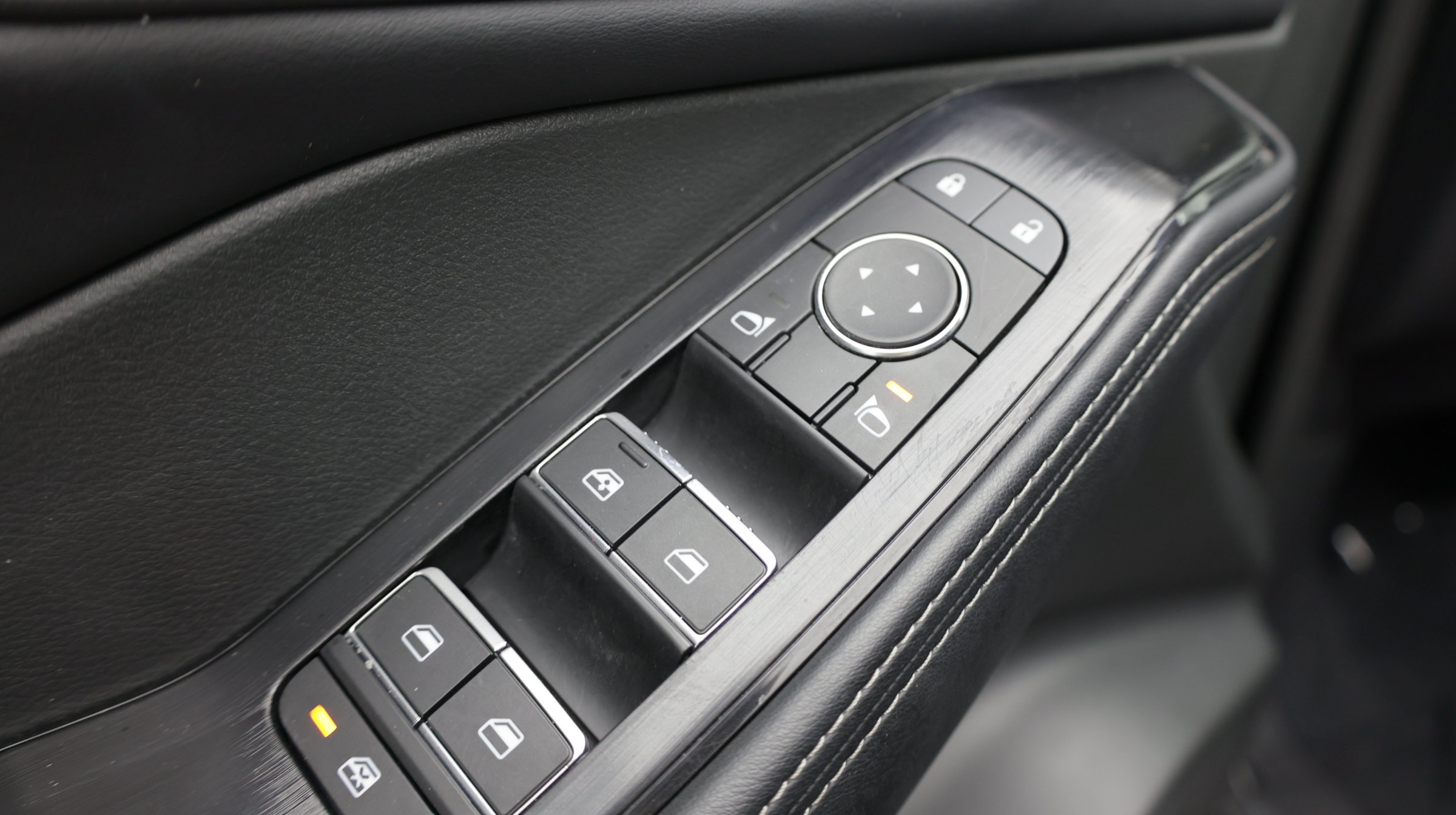Used 2026 Nissan Rogue SL FWD image 13