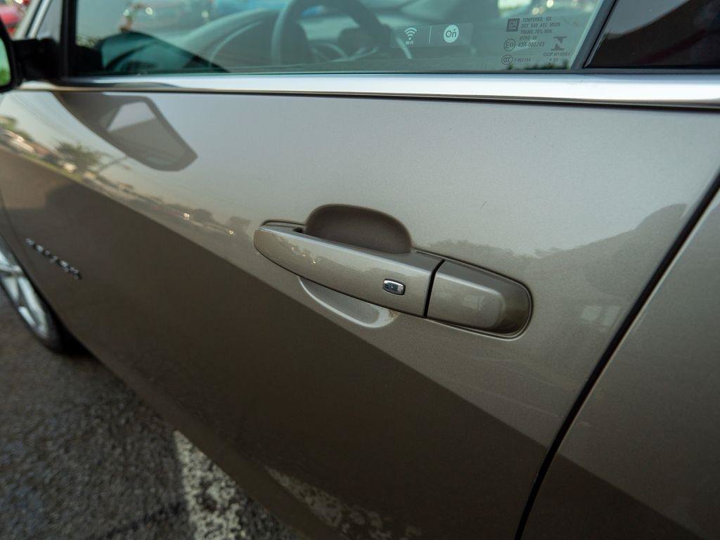 Used 2024 Chevrolet Malibu LT FWD image 8
