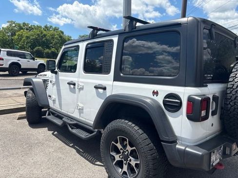 Used 2018 Jeep Wrangler Unlimited Rubicon AWD/4WD image 3