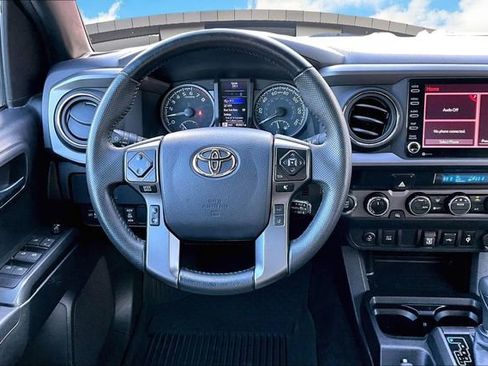 Used 2023 Toyota Tacoma TRD Off-Road image 5