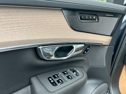 New 2026 Volvo XC90 B6 Plus w/ Protection Package Premier AWD/4WD image 10
