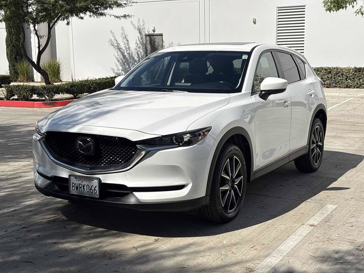 Used 2018 MAZDA CX-5 Touring w/ Preferred Equipment Package FWD image 7
