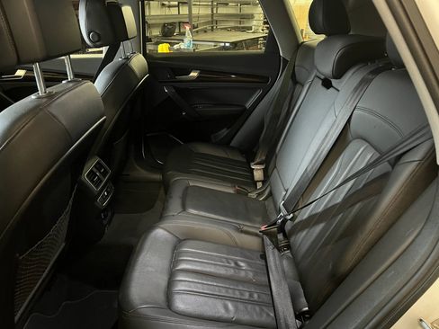 Used 2019 Audi Q5 2.0T Premium image 23
