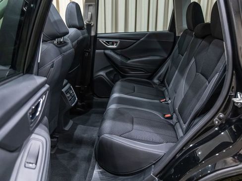 Used 2023 Subaru Forester Premium AWD/4WD image 11