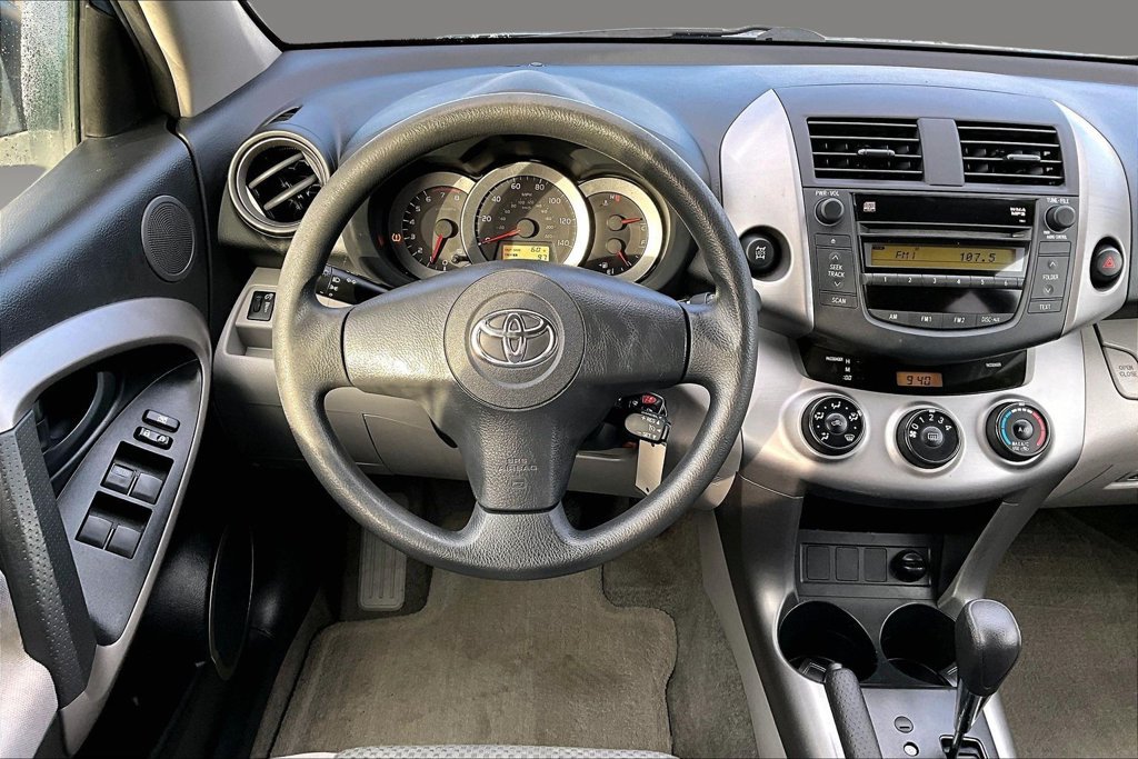 Used 2008 Toyota RAV4 4WD image 2