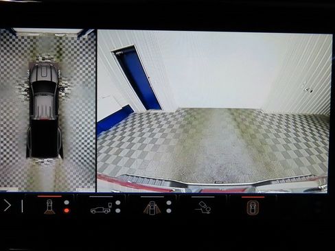 Used 2024 GMC Sierra 3500 Denali image 14