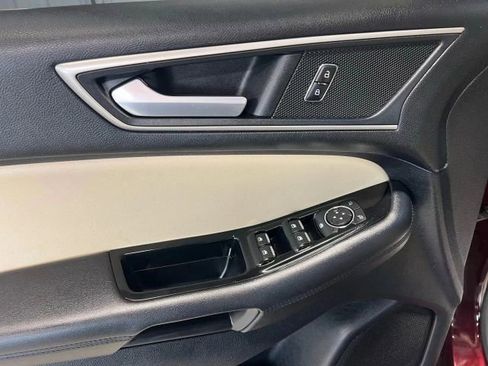 Used 2019 Ford Edge SEL w/ Equipment Group 201A image 6
