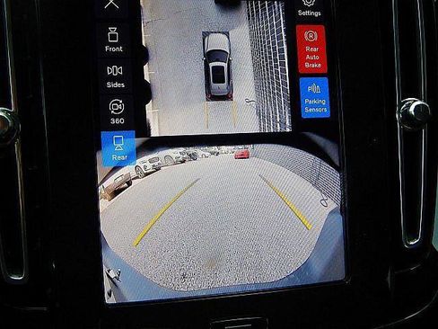 New 2026 Volvo XC40 B5 Plus w/ Protection Package Premier AWD/4WD image 21